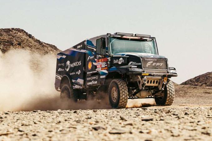 Gemengde emoties bij Team De Rooy FPT na achtste etappe Dakar Rally