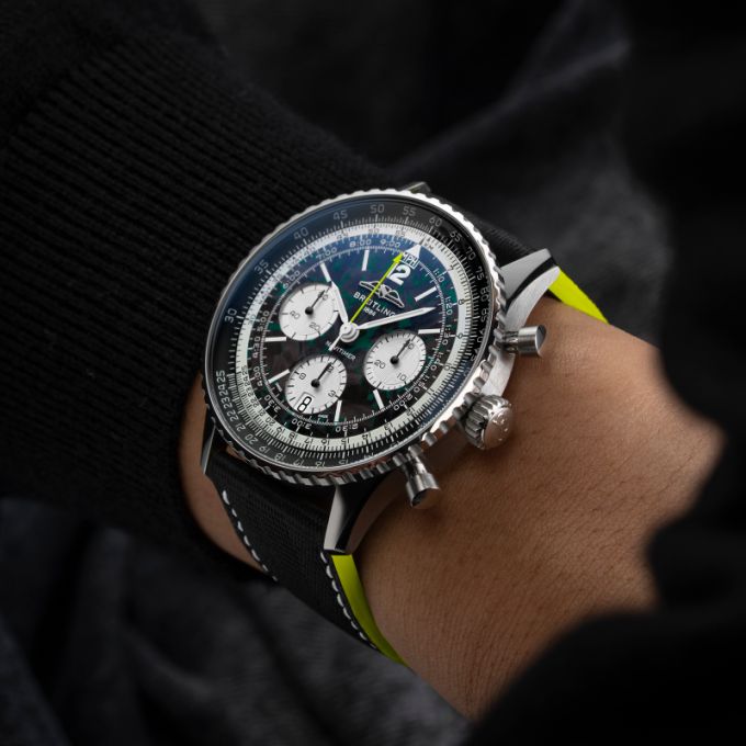 Breitling sluit zich aan bij Aston Martin en het Aston Martin Aramco Formula One™ Team