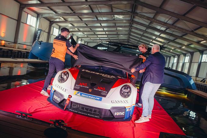 LINE-UP Team GP Elite presenteert coureurs en nieuwe Porsche 992.2 Cup-auto