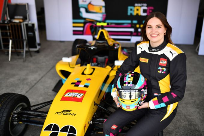 LEGO® Racing maakt racedebuut met Nederlandse Esmee Kosterman