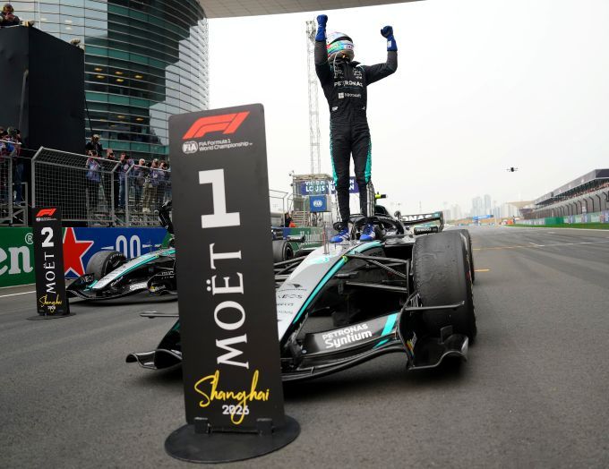 Kimi Antonelli F1 GP China 2026 Mercedes winnaar