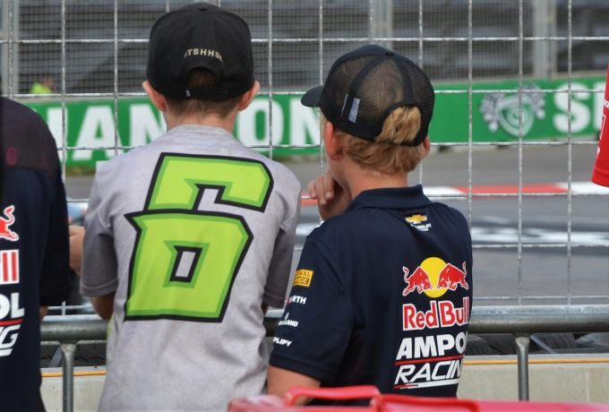 Van circuit naar scherm zo volg je elke race