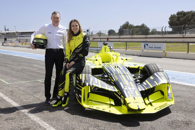 Opel debuteert met GEN4-raceauto Sophia Flörsch in de GSE 27FE met meer dan 800 PK