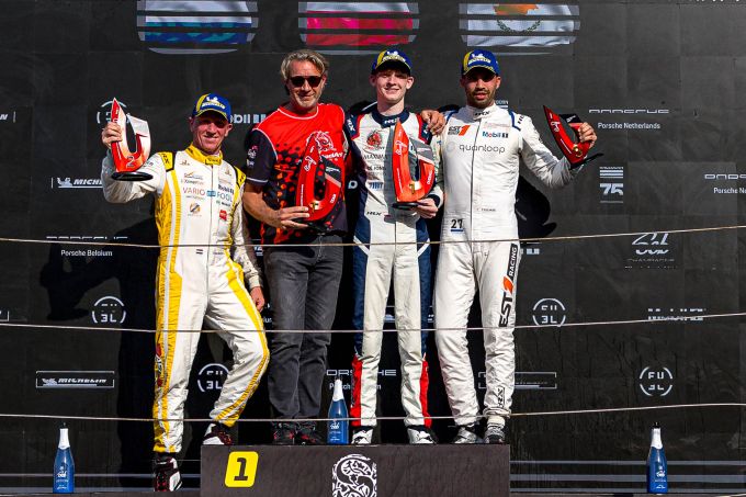 Milan Marczak en Marc Goossens genieten op het podium van zege Milan tijdens DTM weekend Zandvoort