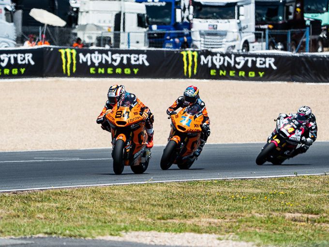 Momoven Idrofoglia RW Racing