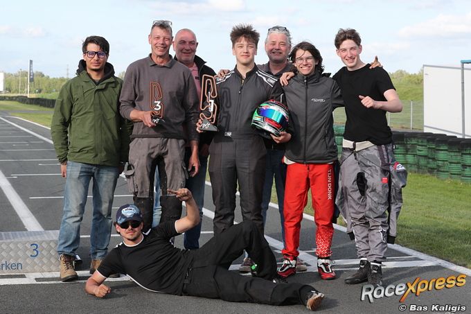 Karttopper Tygo Mannes wint in NXT GP en pakt leiding in Senior Nationaal-klasse bij de masters