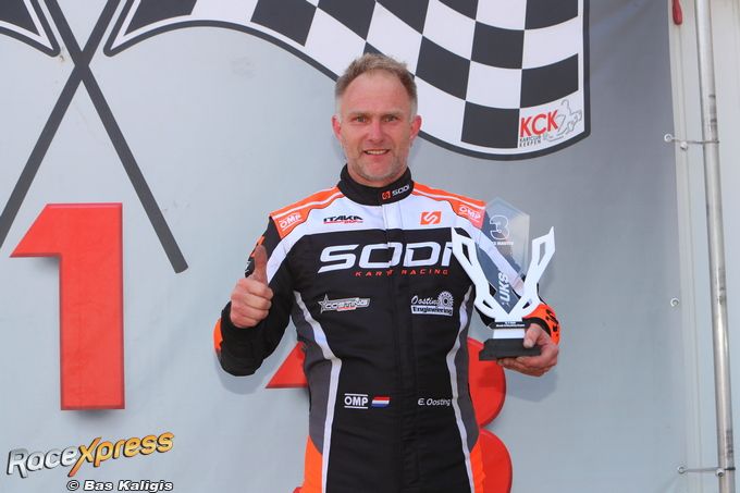 Podium voor coureur Edgar Oosting in Kerpen