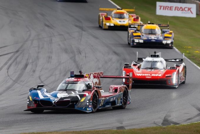 Spider-Man-BMW M Hybrid V8 @ Road America foto 1