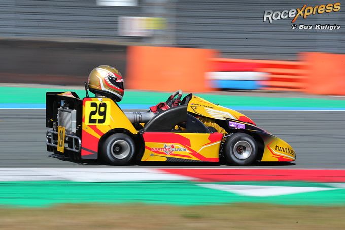 Rob Lucassen maakt indruk op TT Circuit Assen tijdens druk bezochte Racing Day
